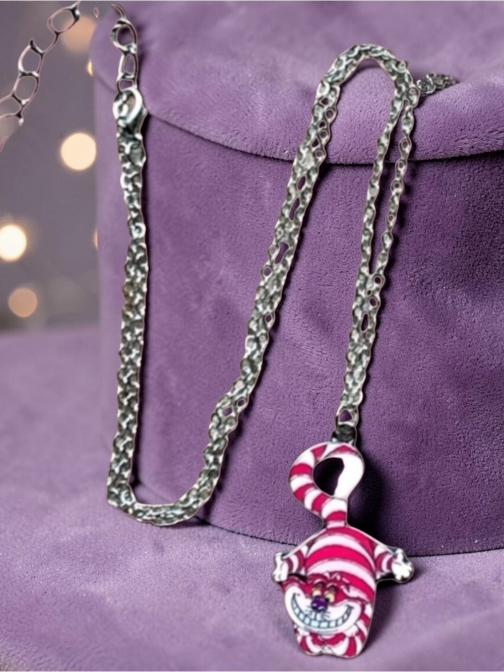 Cheshire Cat Kids Necklace- Pink and White Alice In Wonderland NWT - Picture 2 of 6